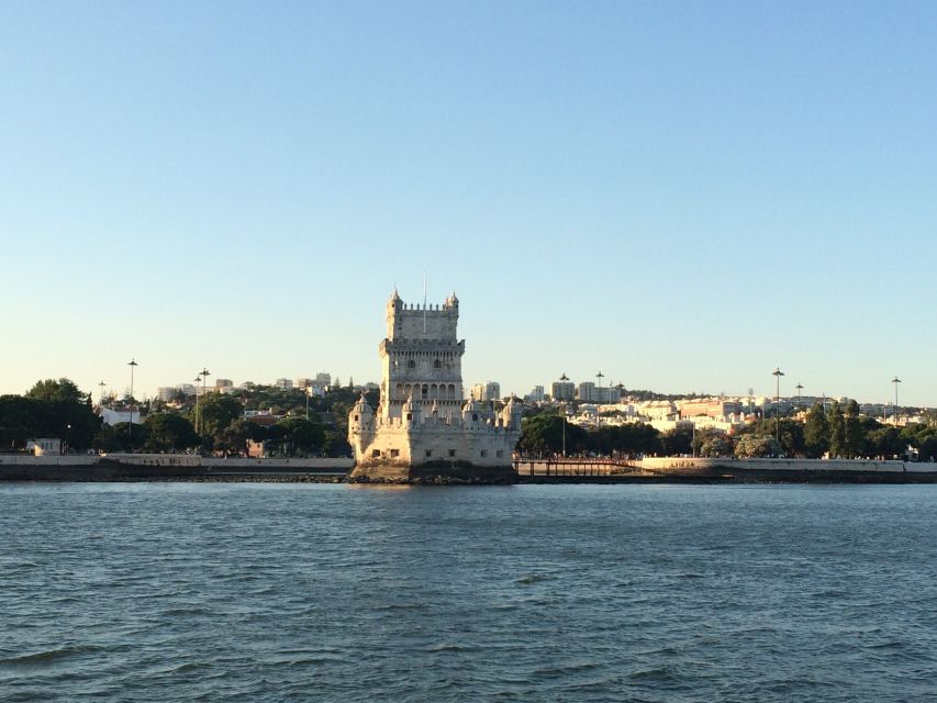 Lisbon 2-Hour River Cruise - Crossing to the south bank