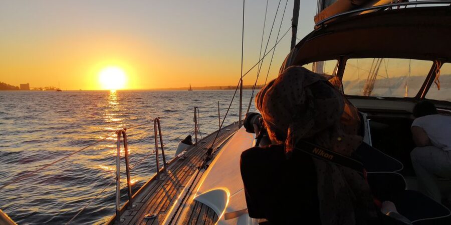 Lisbon: 2-Hour Sunset Sailing Tour on Luxury Sailing Yacht - Praça do Comércio and the rebuilt waterfront