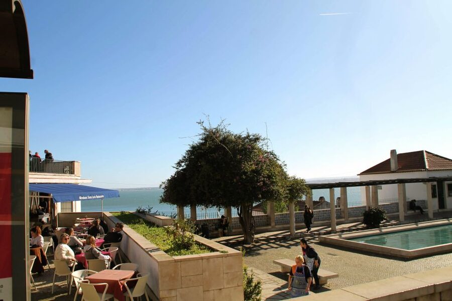 Lisbon: 3-Hour Sightseeing Tour by Tuk-Tuk - Is $205 good value for two?