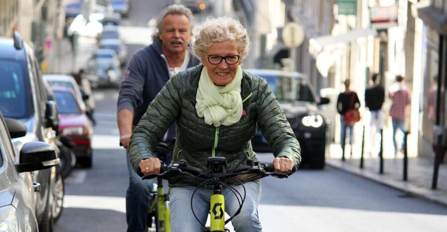 Lisbon: 3-Hour Tour by E-Bike - São Pedro de Alcântara and the first big views