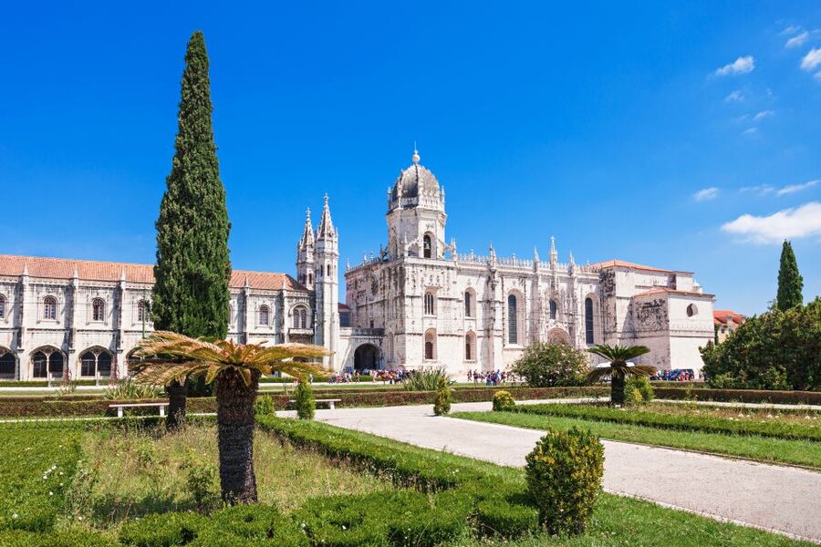 Lisbon: 3-in-1 Hop-On Hop-Off Bus and Tram Tours - Who should book this Lisbon pass?