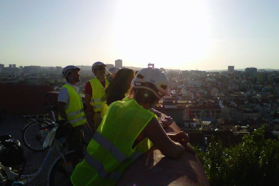 Lisbon: 7 Hills Half-Day Electric Bike Tour - Three viewpoints, three different angles on Lisbon