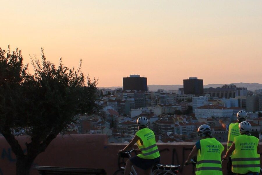 Lisbon: 7 Hills Half-Day Electric Bike Tour - Vila Berta and the quieter streets of Graça