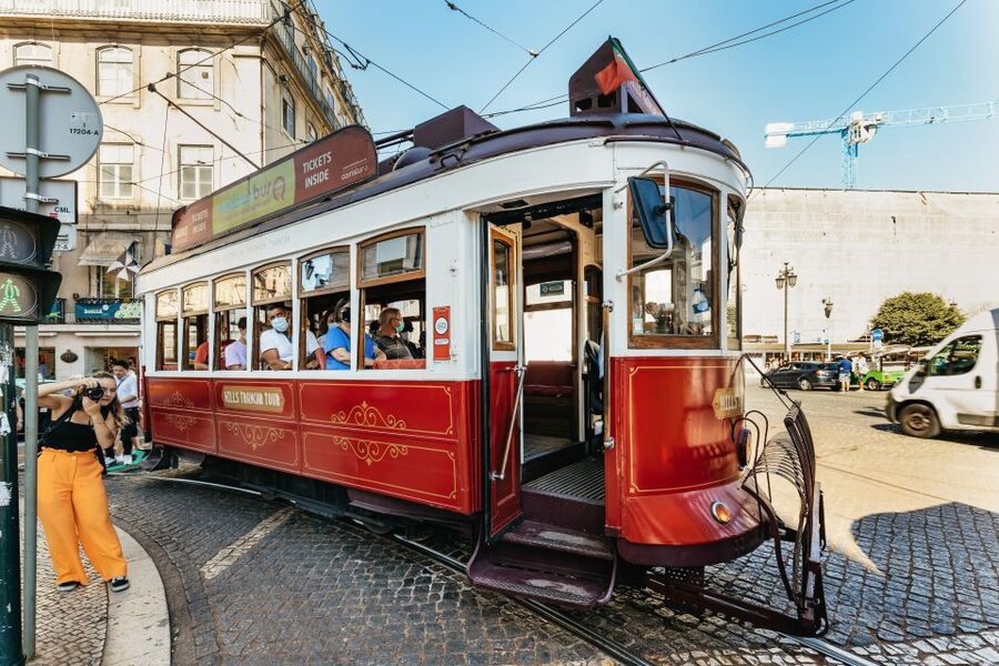 Lisbon: 72/96-Hour Hop-On Hop-Off Bus, Tram & Boat Ticket - Key points to know before booking
