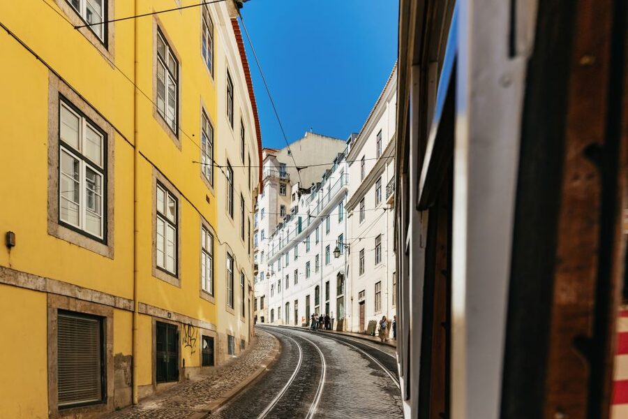 Lisbon: 72/96-Hour Hop-On Hop-Off Bus, Tram & Boat Ticket - Practical tips for using 72 or 96 hours well