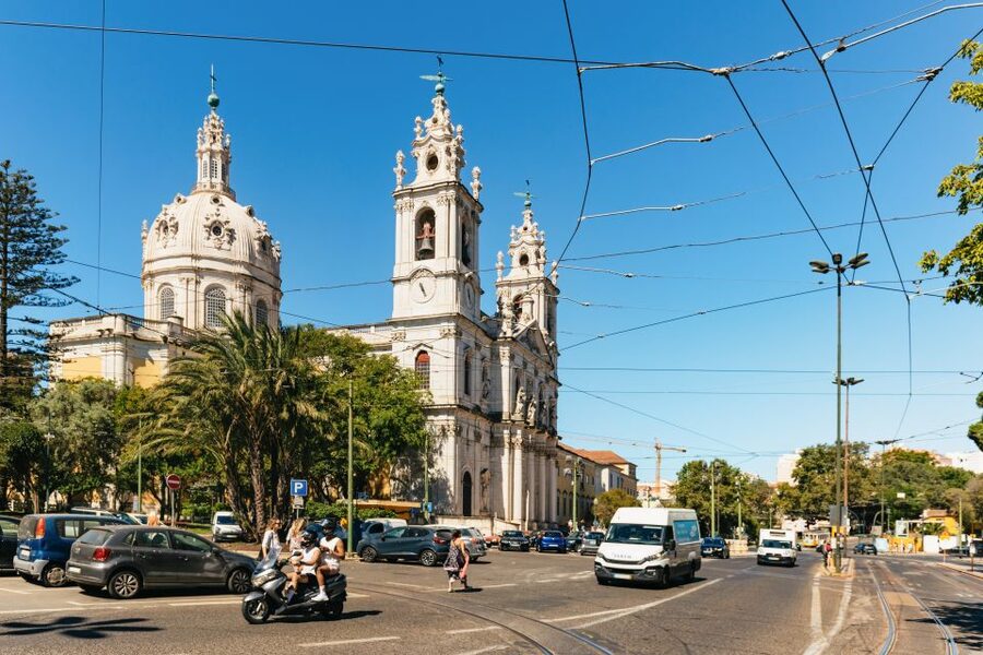 Lisbon: 72/96-Hour Hop-On Hop-Off Bus, Tram & Boat Ticket - Audio guides and the pace of the ride