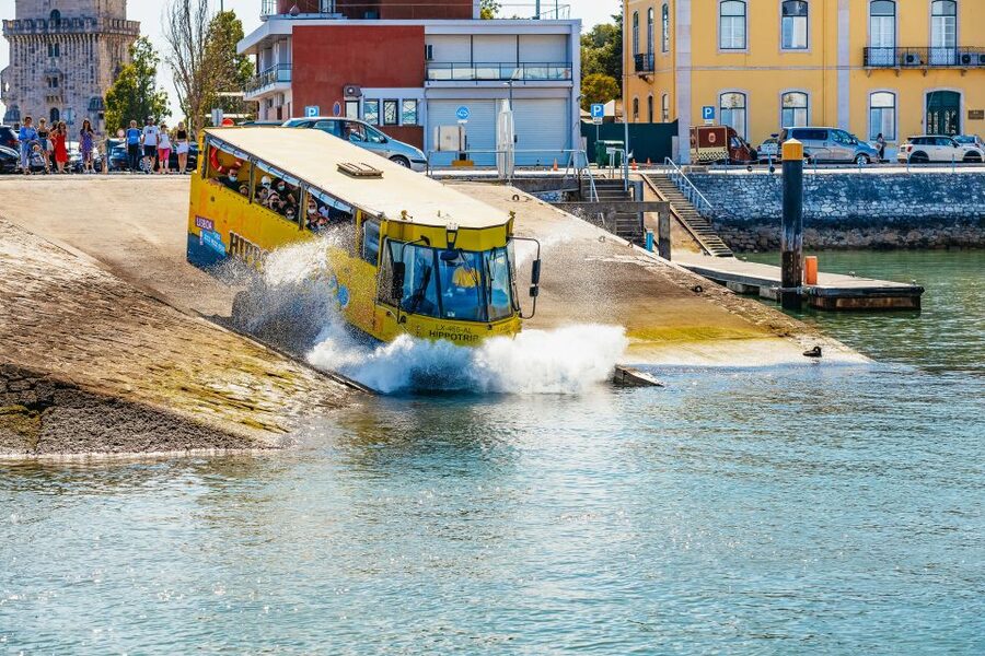 Lisbon: Amphibious Sightseeing Tour - The guides provide much of the entertainment