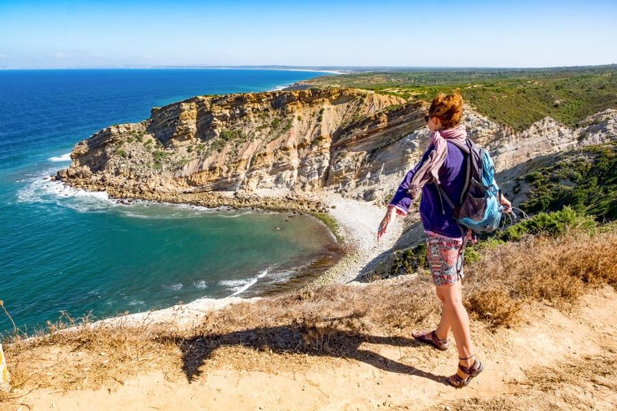 Lisbon: Arrábida Natural Park and Sesimbra Day Trip - Sesimbra castle, fishing boats, and lunch