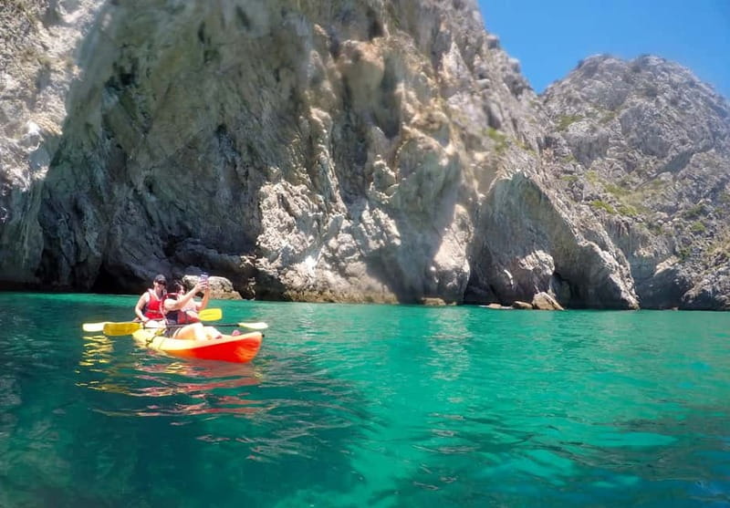 Lisbon: Arrabida Park Kayak Tour with Beach Picnic - Safety first at Sesimbra
