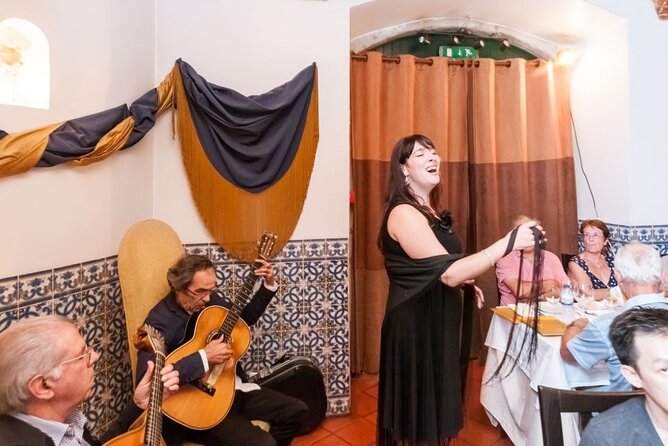Lisbon: Authentic Fado Show, Dinner and Night Tour - Key points to know before booking