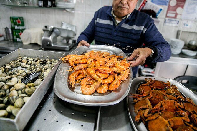 Lisbon Awakens: A Culinary Crossroads, Reborn. - Jardim da Parada and the custard tart stop