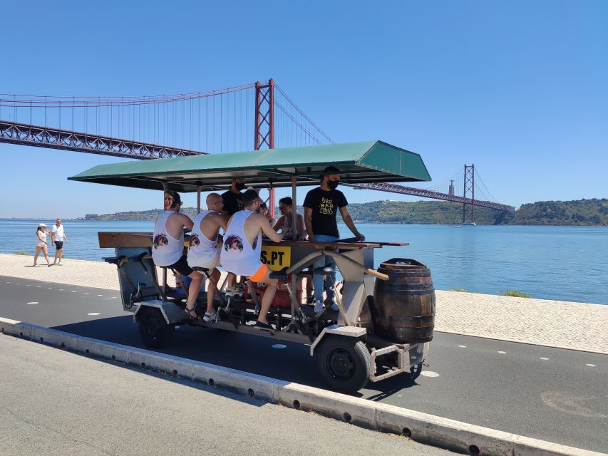 Lisbon: Beer Bike Tour with Sangria and Beer - Group size and seating problems
