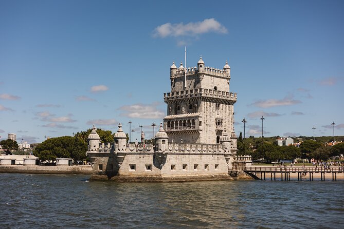 Lisbon: Belém Hop-On Hop-Off Bus Tour 24-Hour Ticket - Stop 8: Pilar 7 and Alcântara