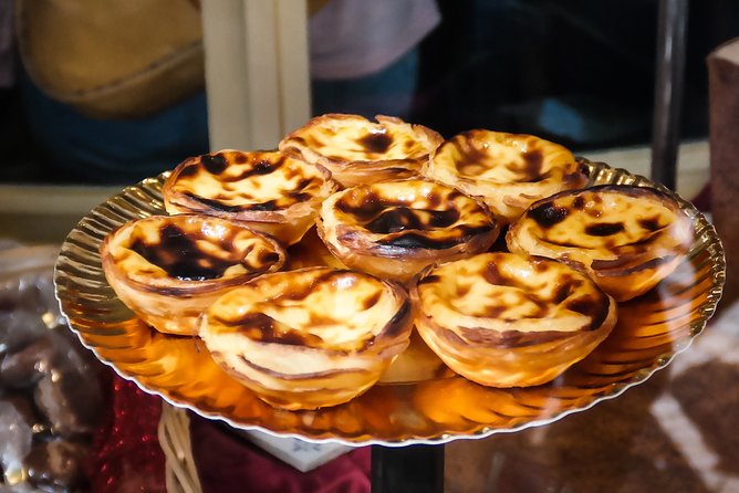 Lisbon: Belém Hop-On Hop-Off Bus Tour 24-Hour Ticket - Audio commentary, seating, and bus comfort