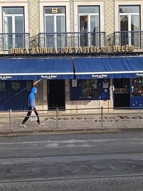 Lisbon: Belem, Jeronimos Monastery, and Coach Museum Tour - Guide style and the pace of the morning