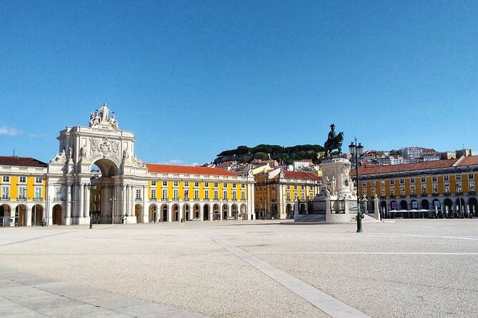 Lisbon Bike Tour: Downhill Downtown Lisbon to Belém - Docas de Santo Amaro and the April 25 Bridge
