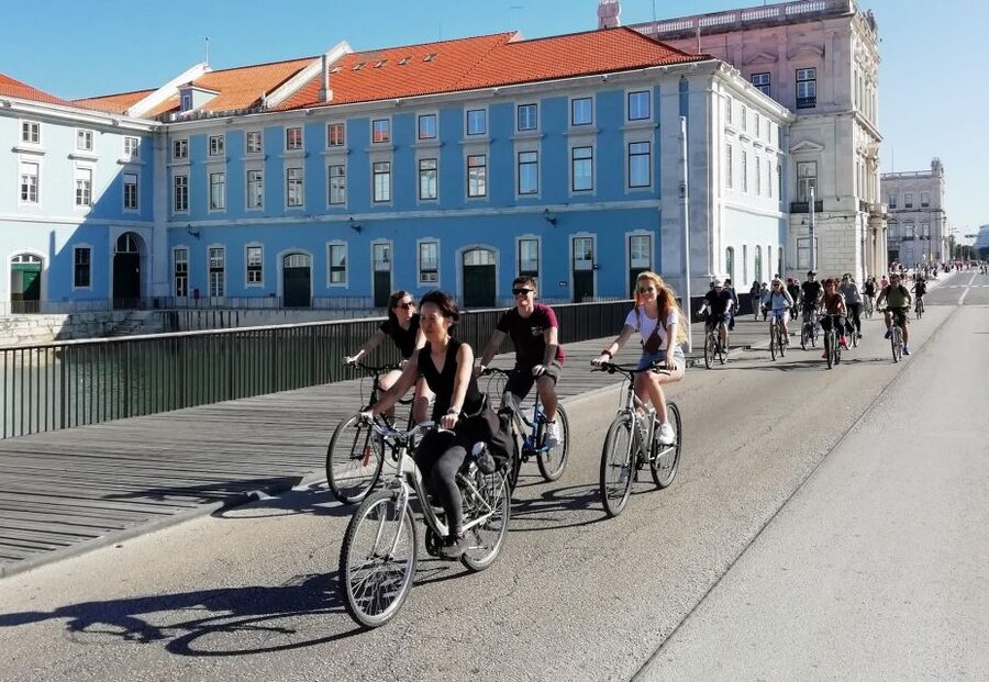 Lisbon: Bike Tour From City Center to Belem - What the guides add to the four hours