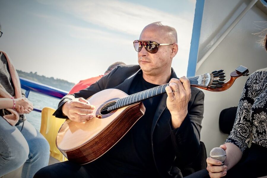 Lisbon: Boat Cruise with Live Fado Performance and a Drink - Cais do Sodré and the first river views