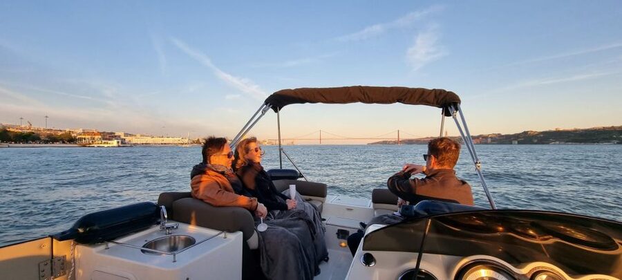 Lisbon: Boat Tour with Champagne - Why Lisbon makes more sense from the Tagus