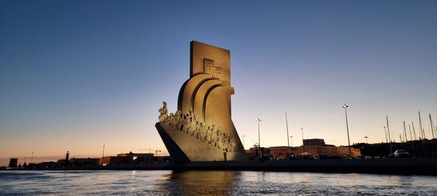 Lisbon: Boat Tour with Champagne - Naval history around Dom Fernando II e Gloria and Barracuda