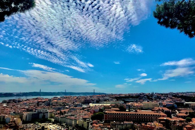 "Lisbon by Night" up to 6 people, private tour - Who will get the most from this Lisbon evening