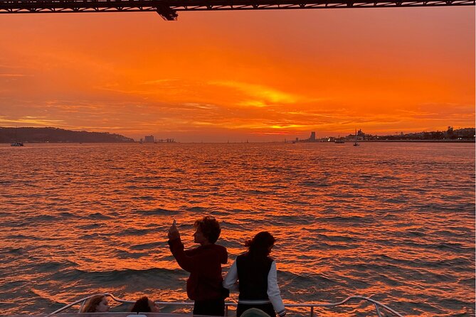Lisbon: Catamaran Luxury Sunset and Wine Tour - Wine, blankets, and the small-group feel