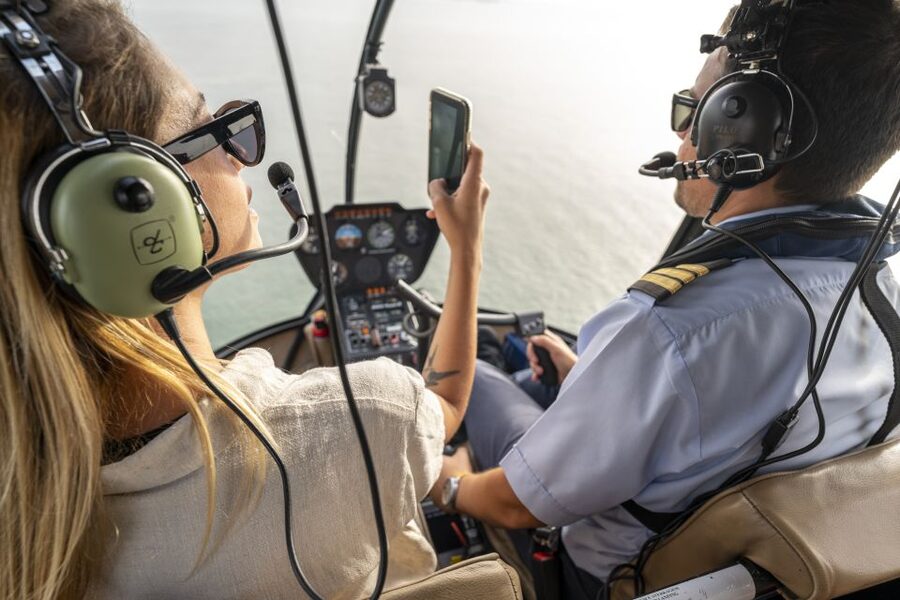 Lisbon: City and Coastline Sightseeing Helicopter Flight - The 25th April Bridge and Christ King Monument