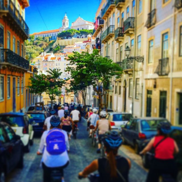 Lisbon: City Highlights and Viewpoints E-Bike Tour - Alfama, Santa Maria Maior, and the Moorish Quarter