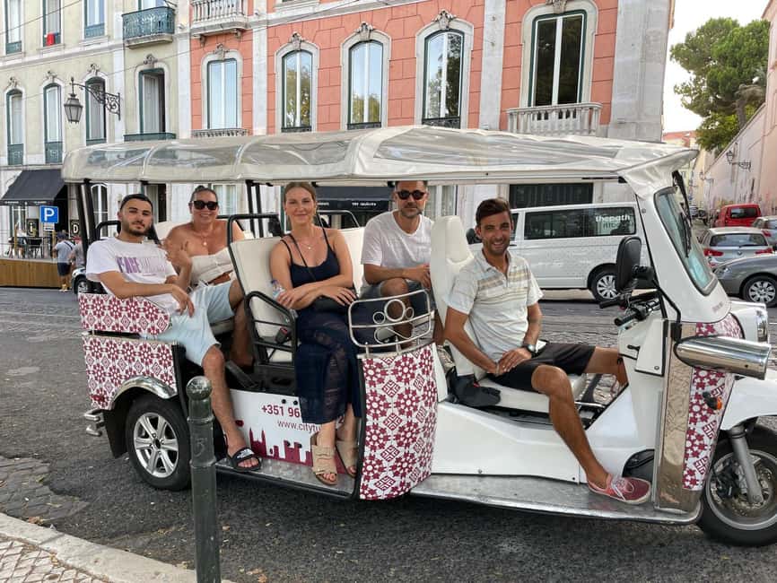 Lisbon: City Highlights Tour by Tuk Tuk - What the guide adds to the ride