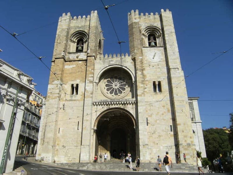 Lisbon: City Highlights Tuk-Tuk Tour with Pickup - The Fado Museum and the move downtown