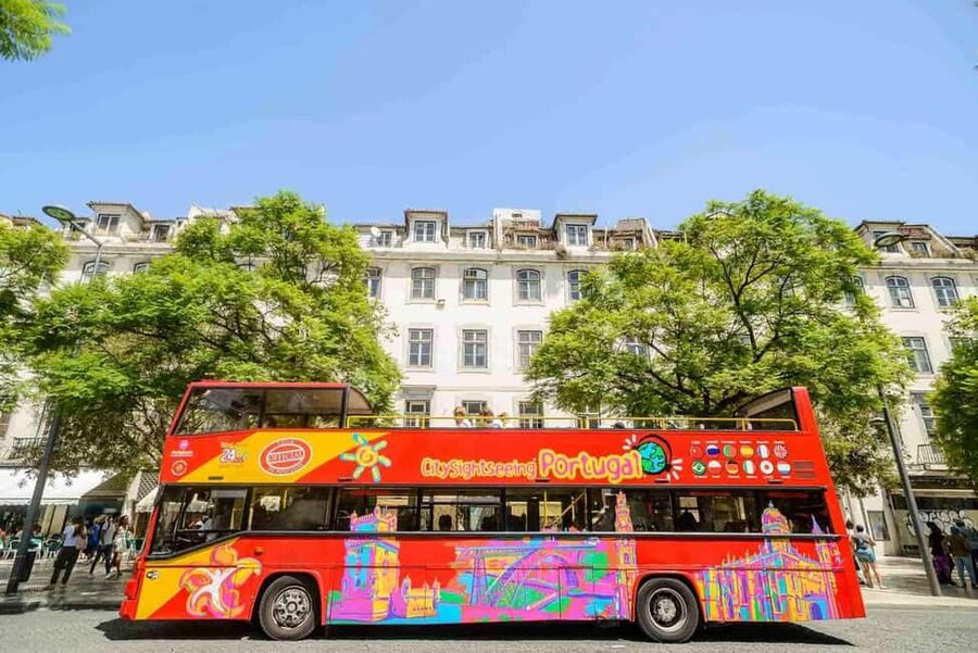Lisbon: City Sightseeing Hop-On Hop-Off Bus Tour - Why Lisbon works well from the top deck