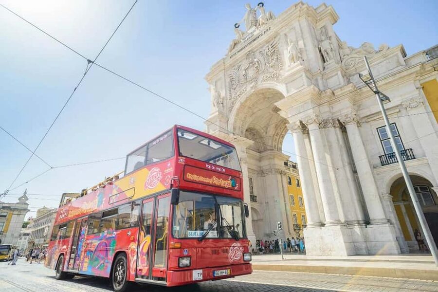 Lisbon: City Sightseeing Hop-On Hop-Off Bus Tour - Green Route: Castelo, Alfama, and Lisbon’s steep old core