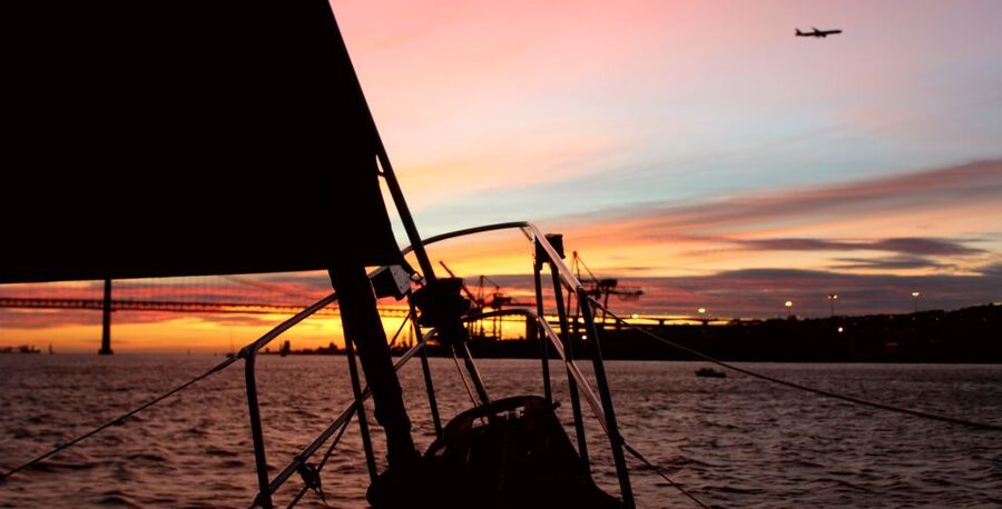 Lisbon: Daylight or Sunset on a Vintage Sailboat - Daylight or sunset: which departure should you choose?