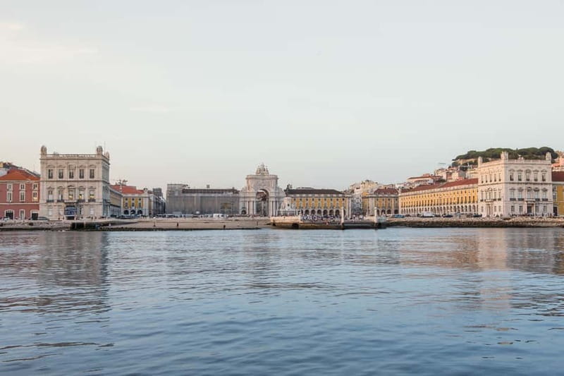 Lisbon: Daytime or Sunset Boat Cruise with History and Wine - Belém to the bridge: the opening stretch