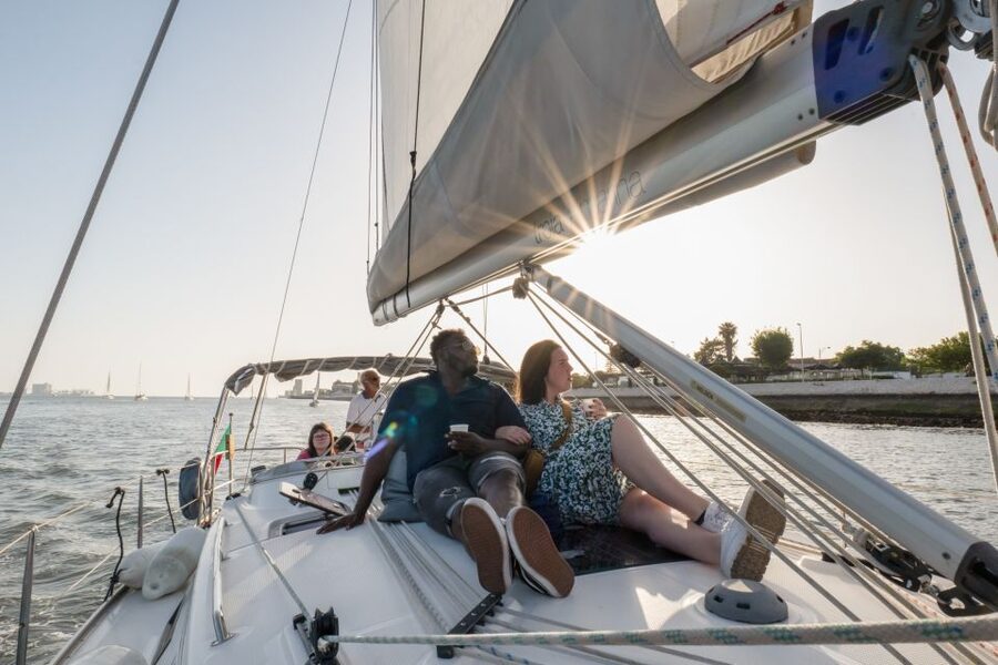 Lisbon: Daytime/Sunset/Night City Sailboat Tour with Drink - Key points to know before you book