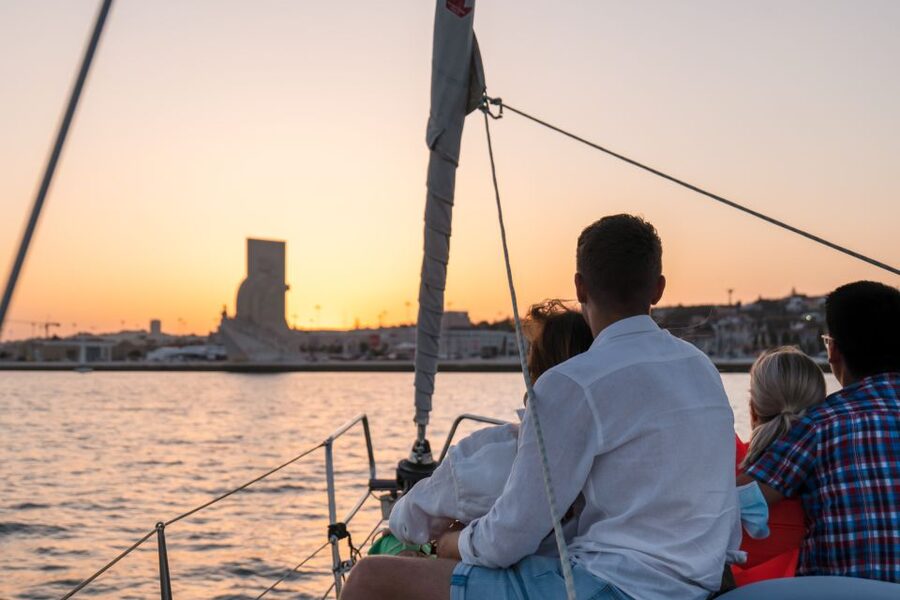 Lisbon: Daytime/Sunset/Night City Sailboat Tour with Drink - Who will get the most from this sailing