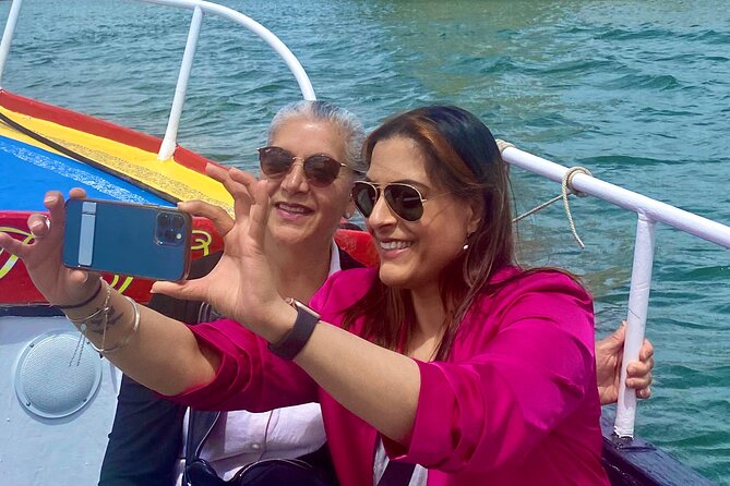 Lisbon Daytime & Sunset Tradicional Boat Tour Sightseeing Cruise - Francisco Leotte’s guiding style