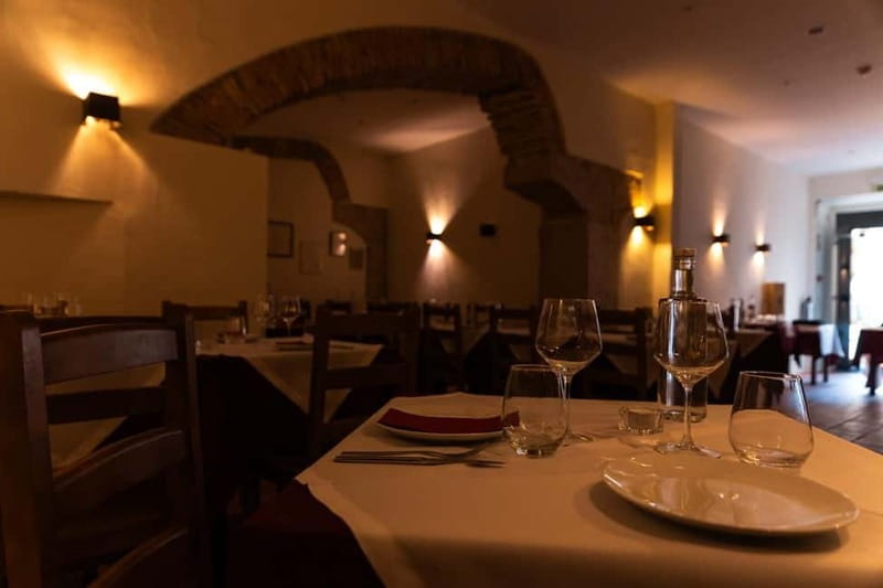 Lisbon: Dinner with Fado Show with the Rising Stars of Fado - Who should book this evening?