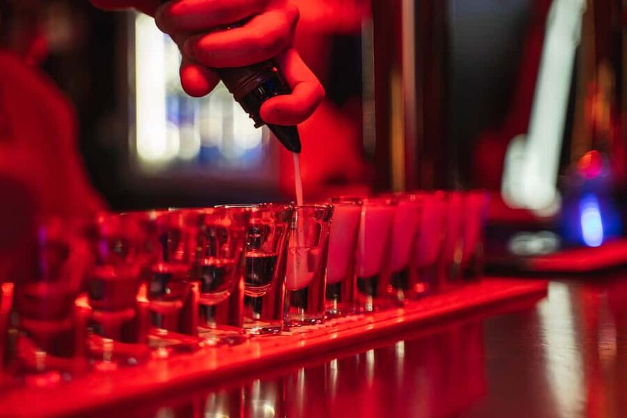 Lisbon: Drunken History Walking Tour with Included Drinks - Key points at a glance