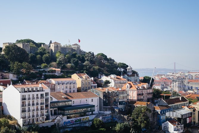 Lisbon E-Bike Tour Commerce Square, Mouraria and Alfama - What the guiding adds