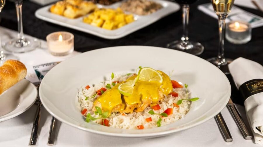 Lisbon: Erotic Cabaret Show and Dinner - Practical booking advice before you commit
