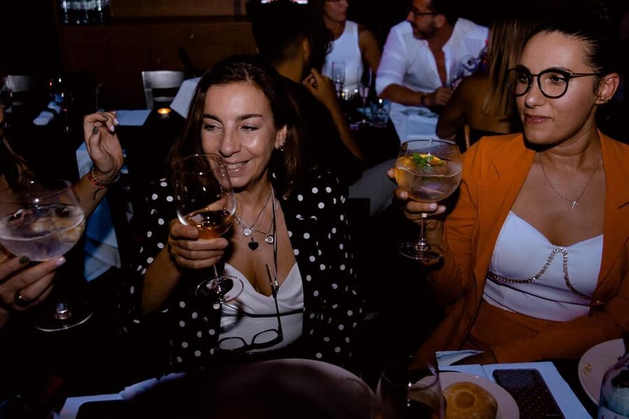 Lisbon: Erotic Cabaret Show and Dinner - Appetizers that open the meal