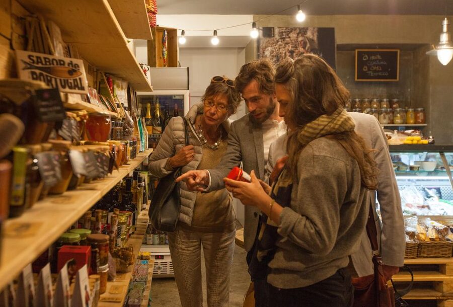 Lisbon: Evening Local Food Crawl with Drink Pairings - Walking Through Lisbon’s Lesser-Known Streets