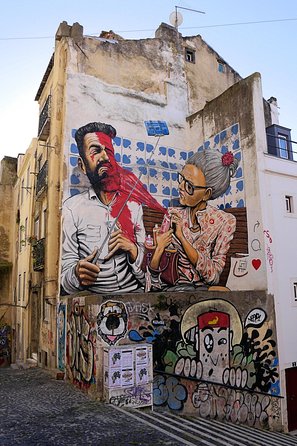 Lisbon Fado History Cultural Walking Tour - Why fado is easier to understand in Mouraria