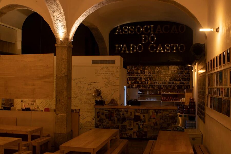 Lisbon: Fado Night with Dinner with Live Performance - Should you book Associação do Fado Casto?
