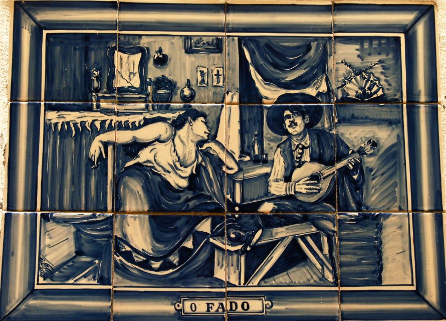 Lisbon: Fado Show and Portuguese Dinner - Who will enjoy this Fado evening most
