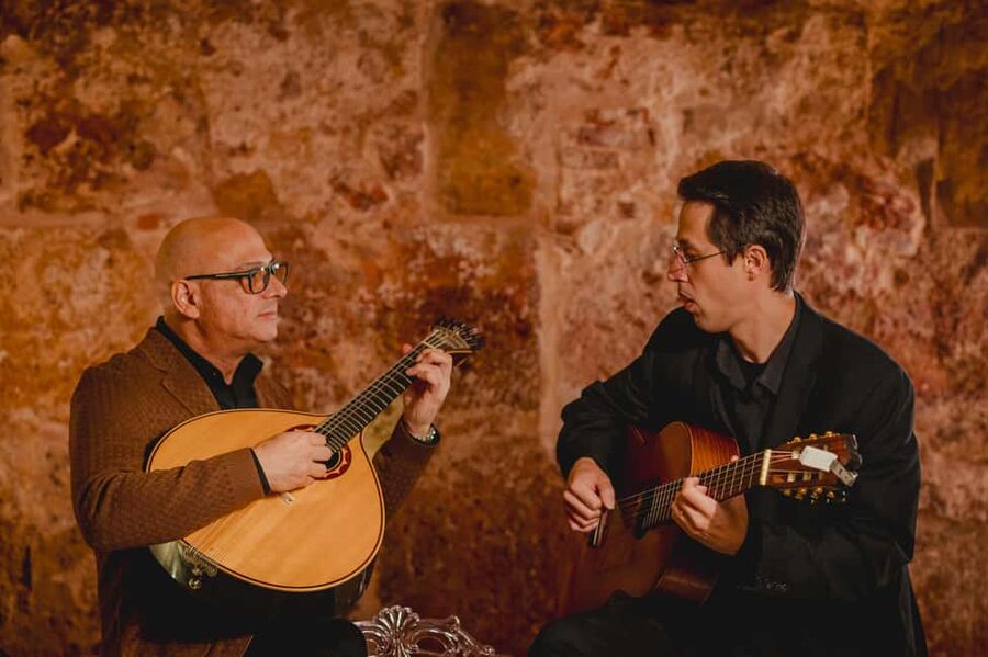 Lisbon: Fado Show with Wine in a Historic Venue - Key points before you book