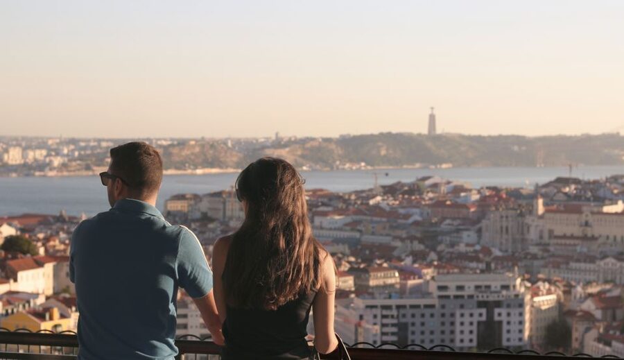 Lisbon: Fado Vadio Tour with Portuguese Tapas - Portuguese tapas and a drink