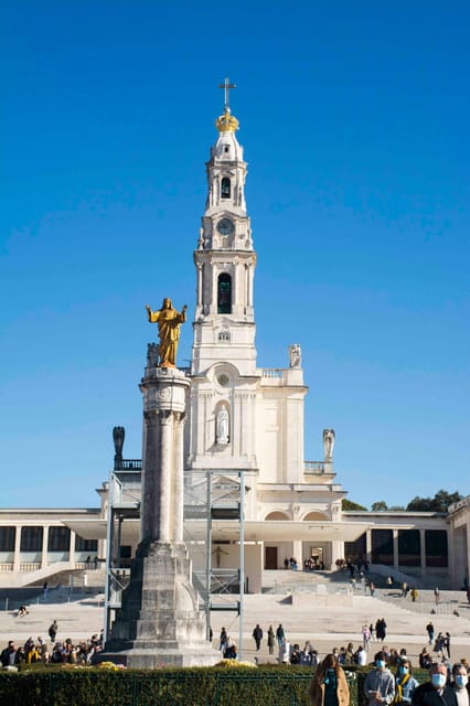 Lisbon: Fátima & Holy Eucaristy Miracle Relic, Spiritual Day - Key points to know before booking