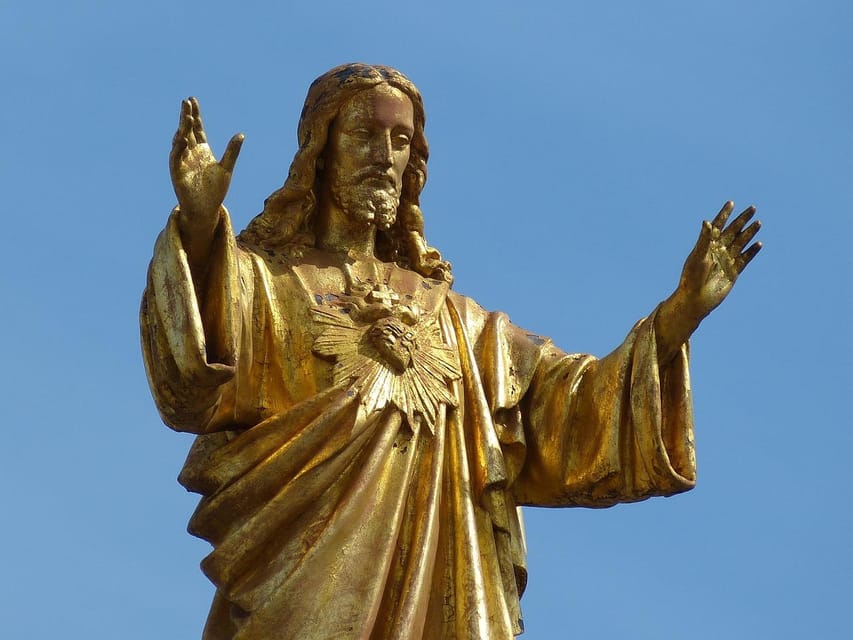 Lisbon: Fátima & Holy Eucaristy Miracle Relic, Spiritual Day - The van ride from Lisbon to the sanctuary cities
